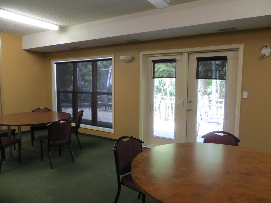 Village Creek Country Inn Westerose Bagian luar foto